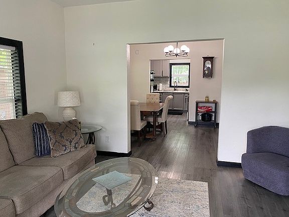 3rd image of 702 Avenue J