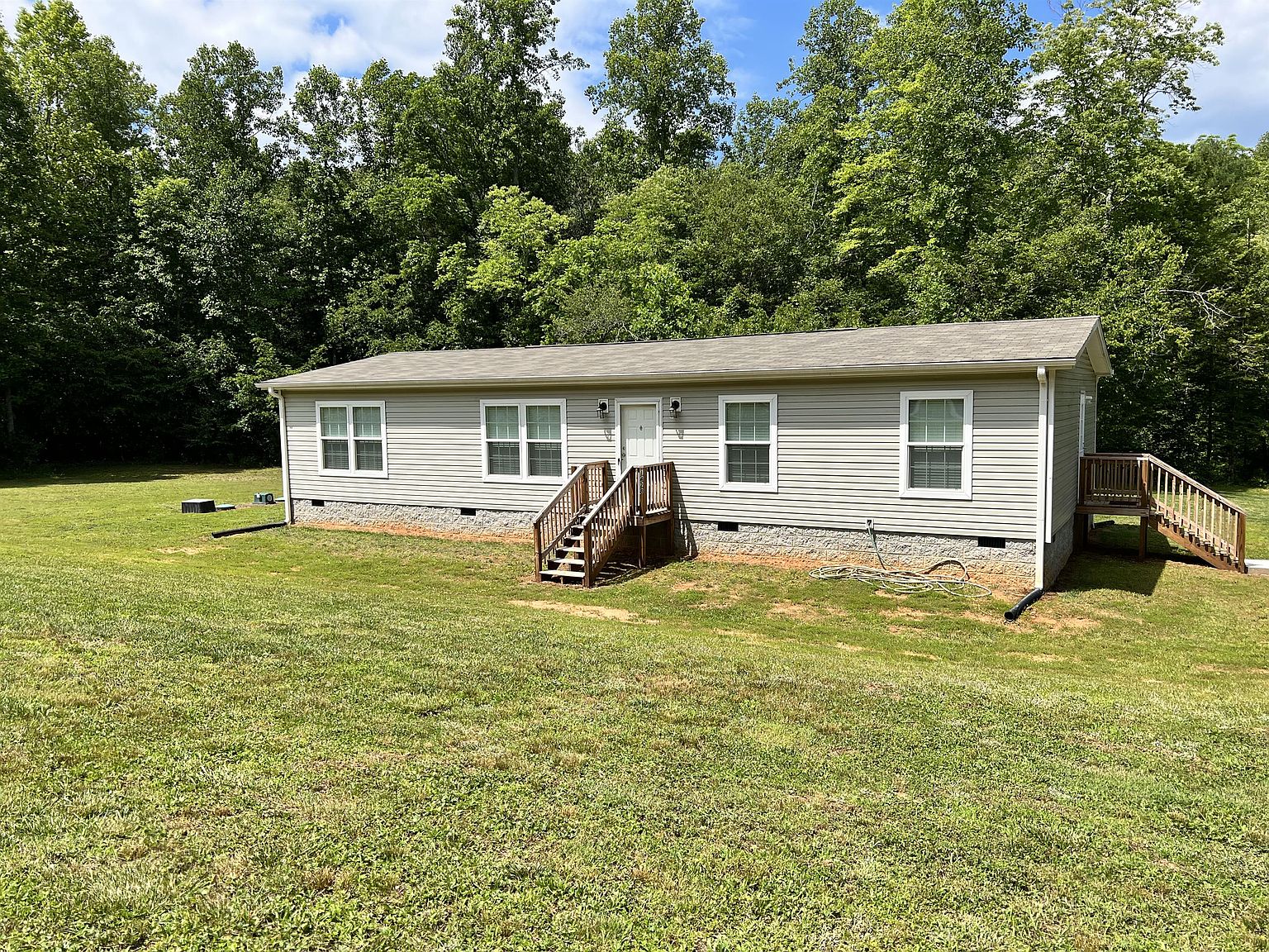 1428 Boone Gap Rd, Boomer, NC 28606 | Zillow