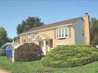 500 Cardinal Glen Cir, Sterling, VA 20164