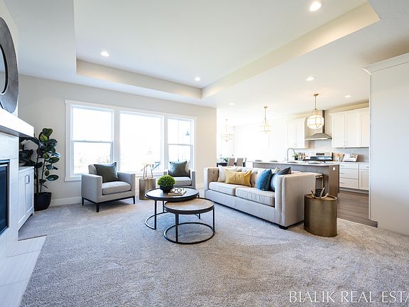 4th image of 509 Sun Vale Ln