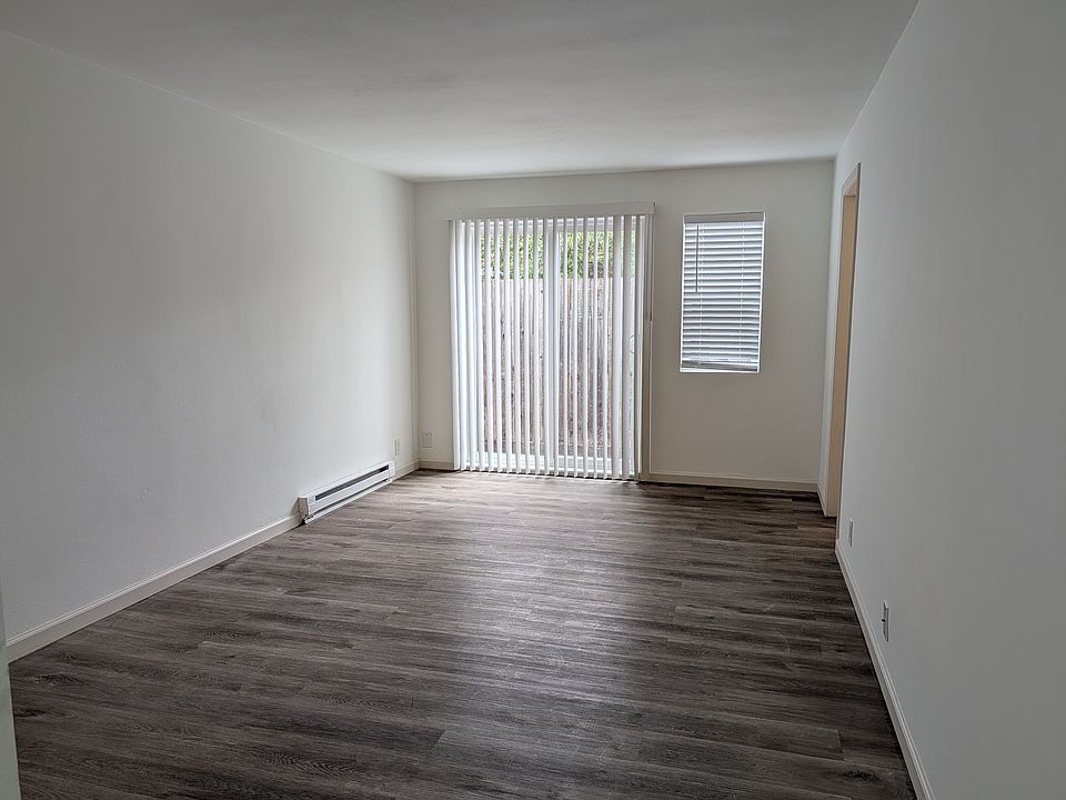 1st image of 280 Howland St #102