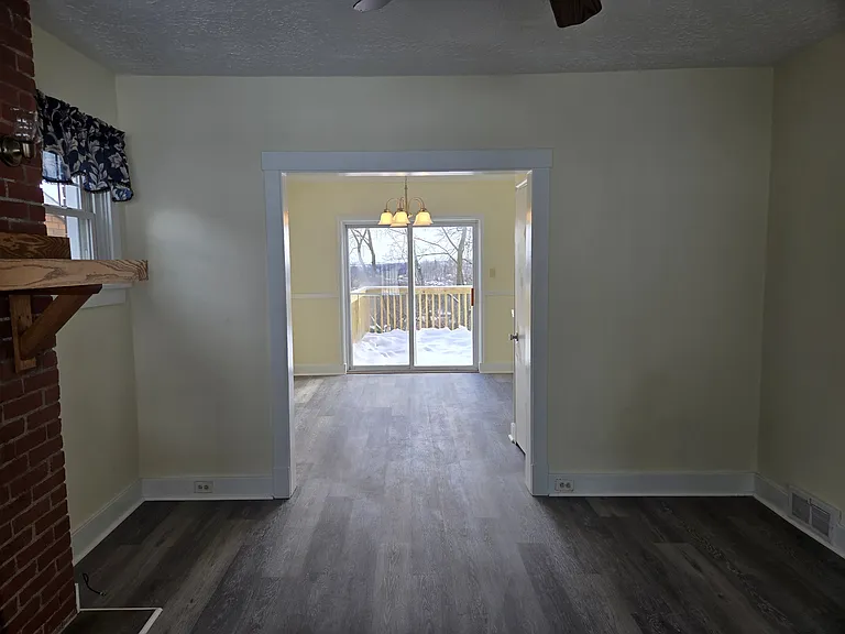 2940 Brevard Ave — Photo 8