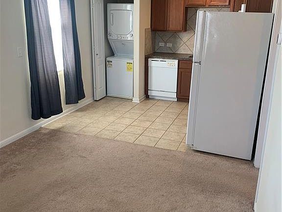 5th image of 334 Newberry Trl #C