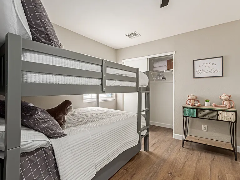 12430 W Willow Ave — Photo 15