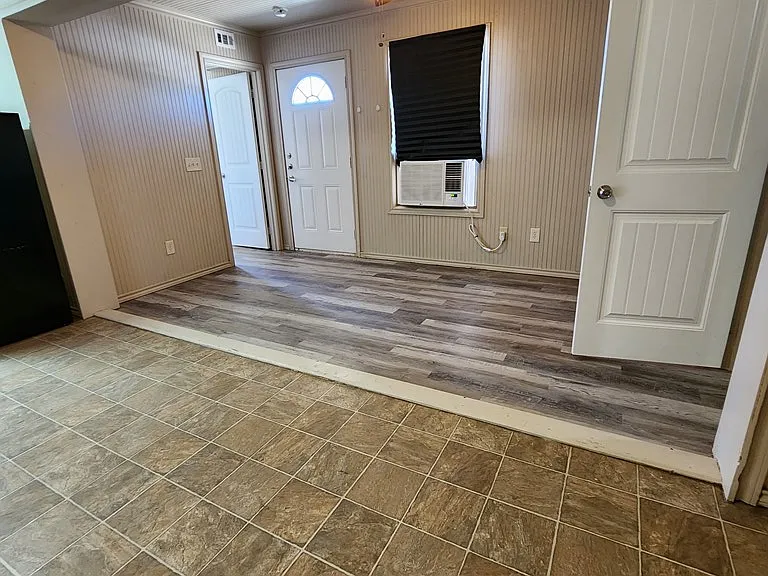 4403 S Faye Ave #B — Photo 3