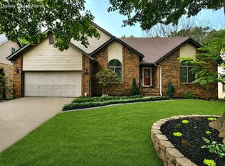 2249 E Cragmont Street, Springfield, MO 65804