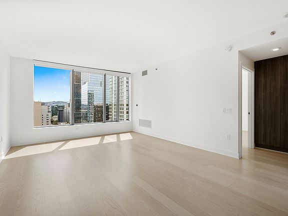 3rd image of 201 Folsom St APT 25H