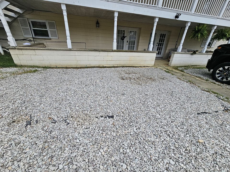 Building Photo 4