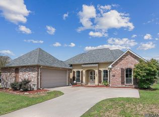 927 Fairwinds Ave, Zachary, LA 70791