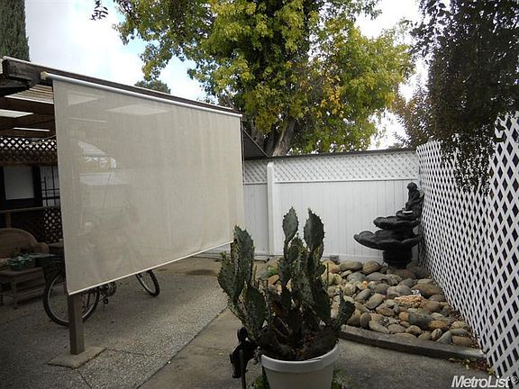 5th image of 1013 Charles St