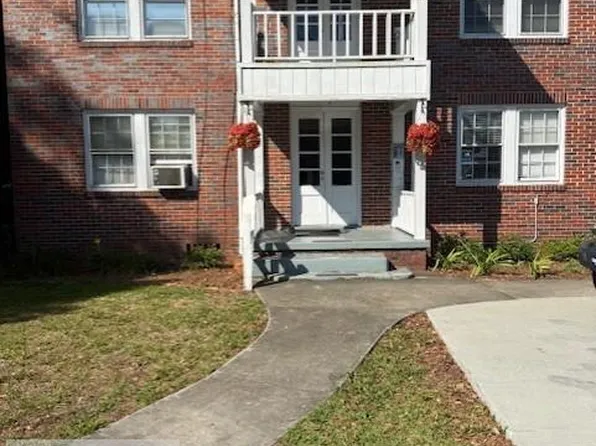 556 E Cherry St #3, Jesup, GA 31546