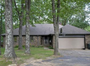 1407 S Thousand Oaks Dr, Nixa, MO 65714