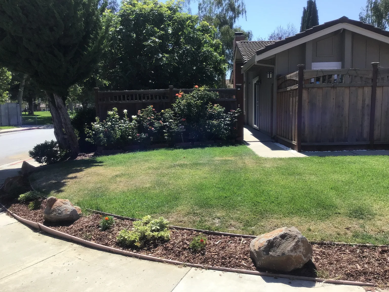 3 bed, 1187 sqft, $3,950 — Photo 4