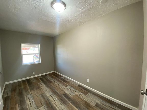 5th image of 1800 NE 56th St
