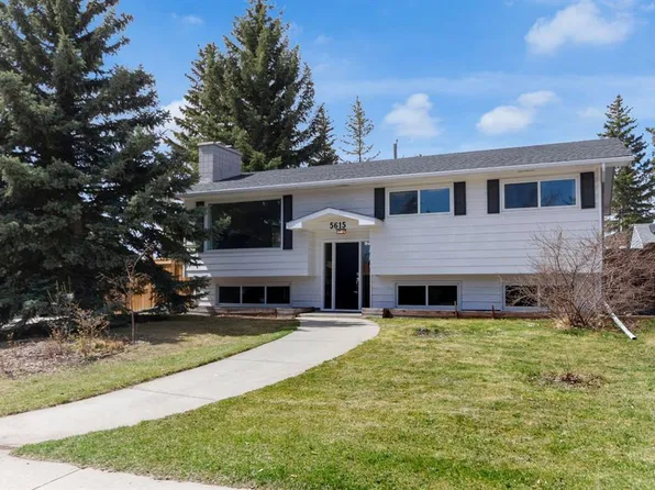 5615 E Lakeview Dr SW, Calgary, AB T3E 5S5