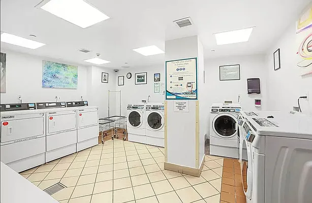 Rented by REAL New York | media 18