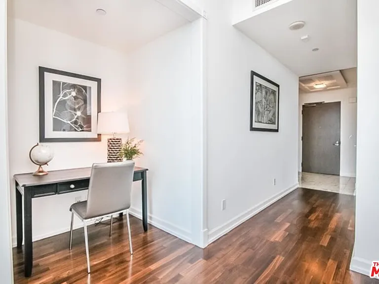 900 W Olympic Blvd #28D — Photo 14