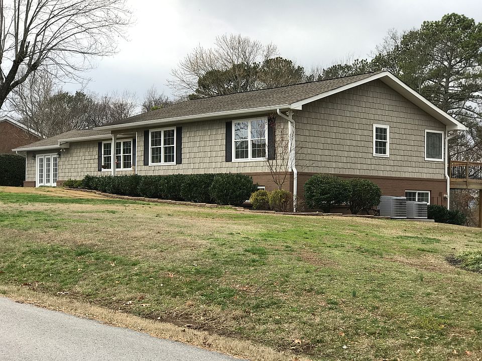 2nd image of 1103 Panorama Dr