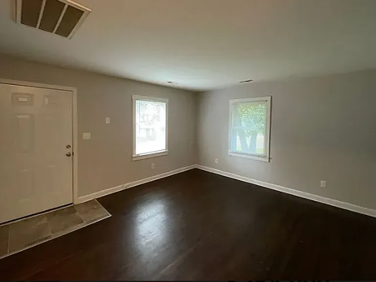 4201 Rutgers Ave — Photo 3