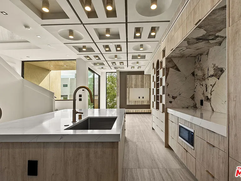 1021 N Ogden Dr #Penthouse 6 — Photo 5