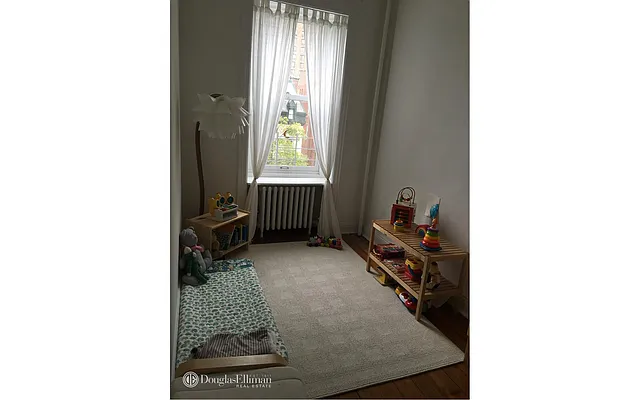 Rented by Douglas Elliman | media 11