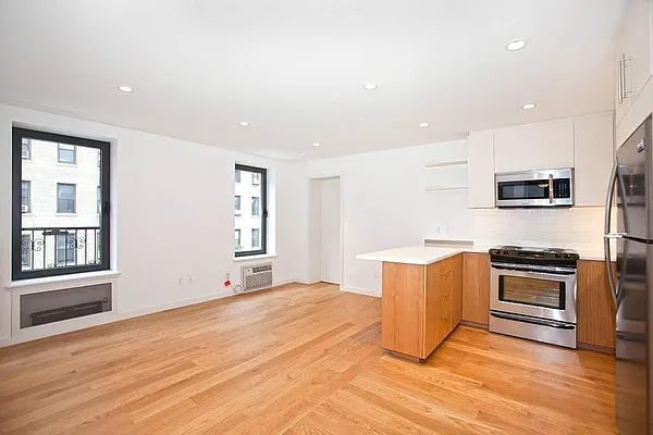 Rented by Keller Williams NYC | media 8