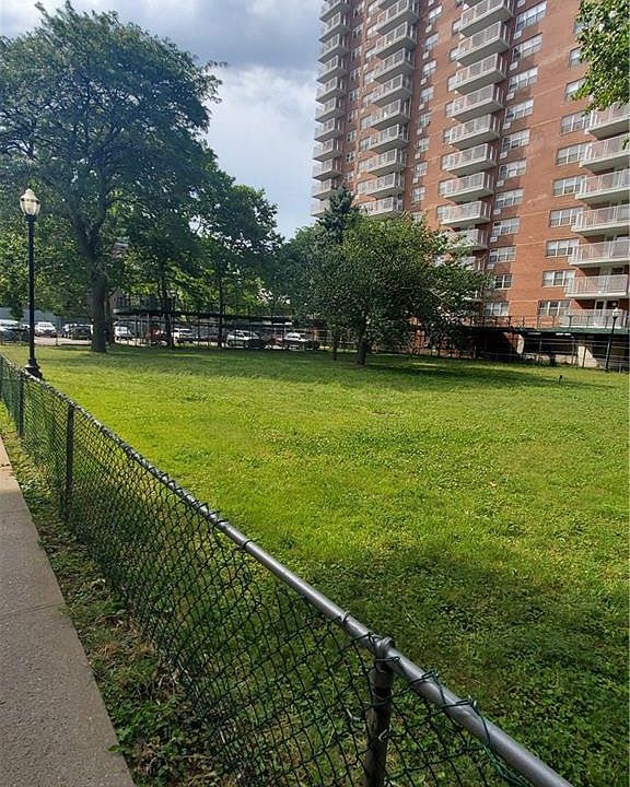 1st image of 2475 W 16th St APT 5A