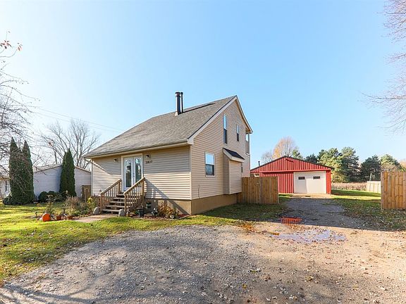 3rd image of 8467 Huron River Dr