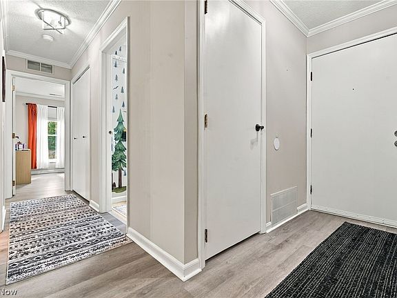 4th image of 1818 Harbour Cir NW #12D