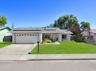 2420 Dena Way, Calistoga, CA 94515