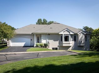 13380 Hummingbird Dr, Apple Valley, MN 55124