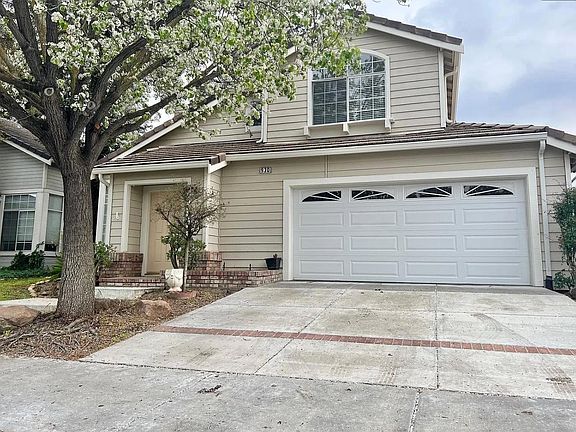 2nd image of 930 Glencreek Dr