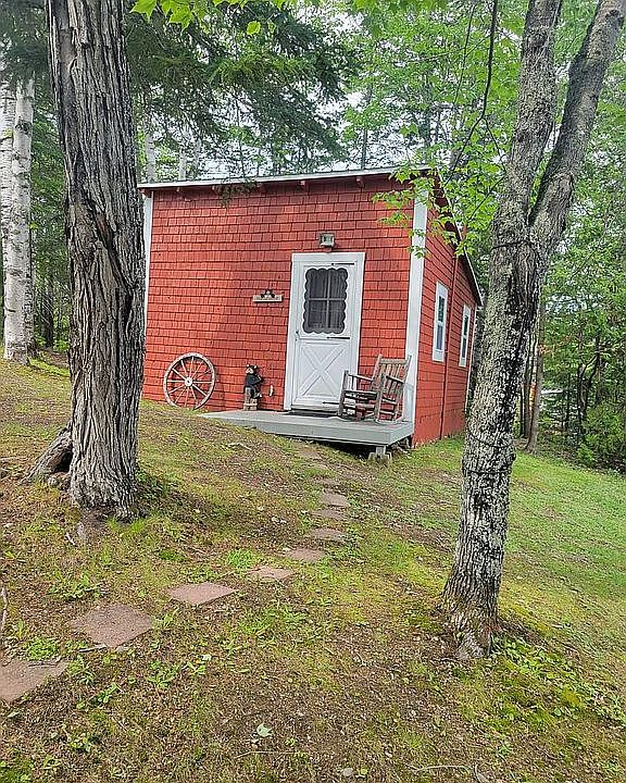10 Lakeview Rd, Wallagrass, ME 04781 Zillow