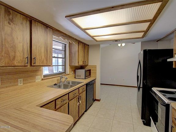 3rd image of 3105 Village Park Dr