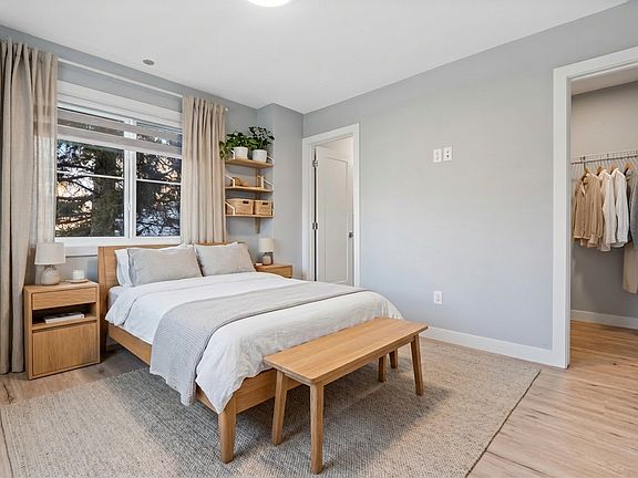 5th image of 10467 149th St NW #1452401