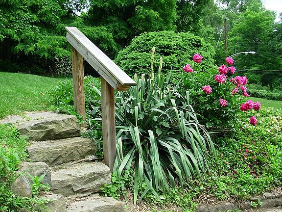 Nice Landscaping Touches! 