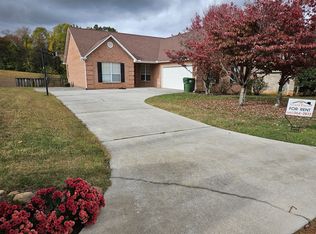 1517 Crestridge Dr, Maryville, TN 37804