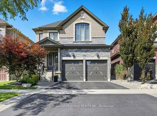 22 Glengowan St, Whitby, ON L1R0K9