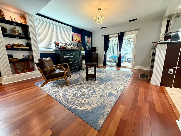 318 Lincoln Ave — Photo 8