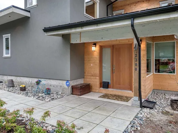 2388 Patricia Ave, Pt Coquitlam, BC V3B 2H3