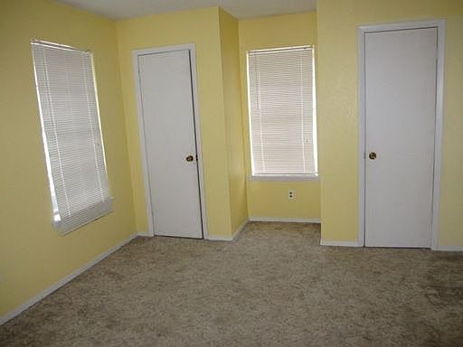 2nd image of 406 NW 25th St