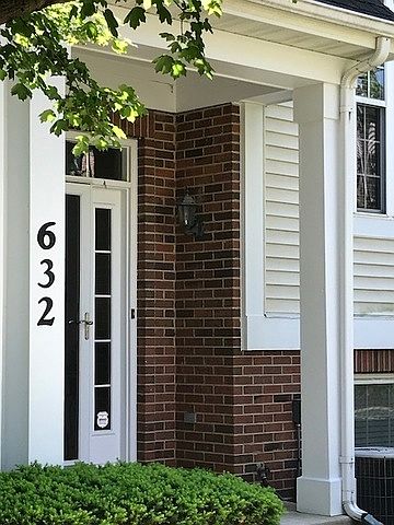 1st image of 632 N Hidden Prairie Ct