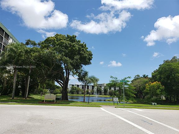 2nd image of 2300 S Cypress Bend Dr APT 103