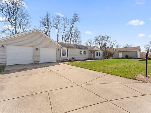 2nd image of 706 Alan John Dr