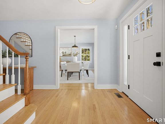 3rd image of 341 Crestwood Road