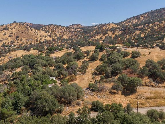 3rd image of 0 Squaw Valley Rd