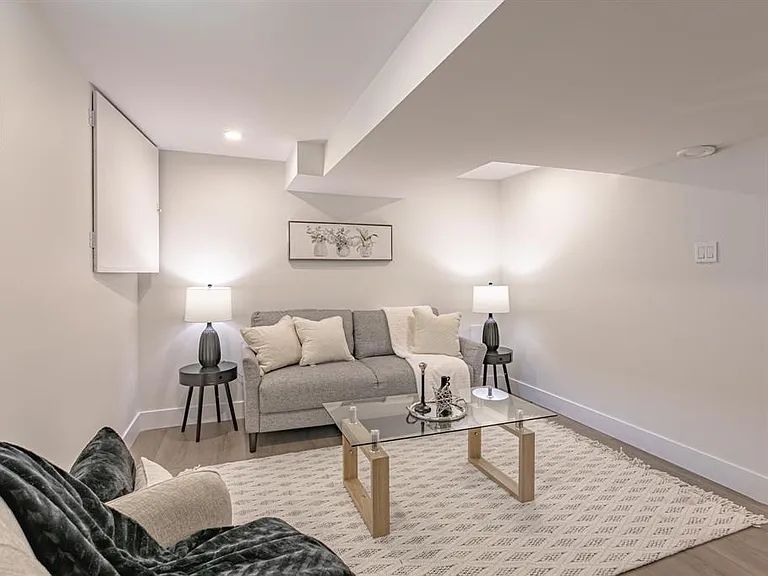 138 Sutton St — Photo 12