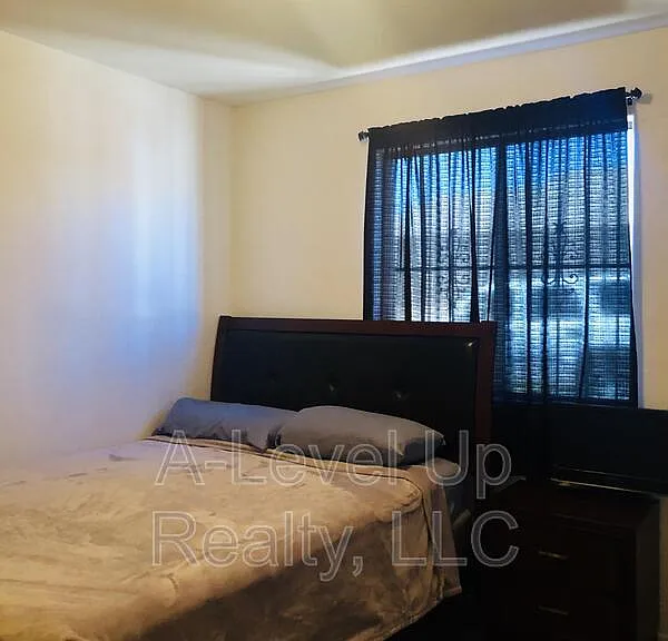 3725 W Tybolt Dr — Photo 7