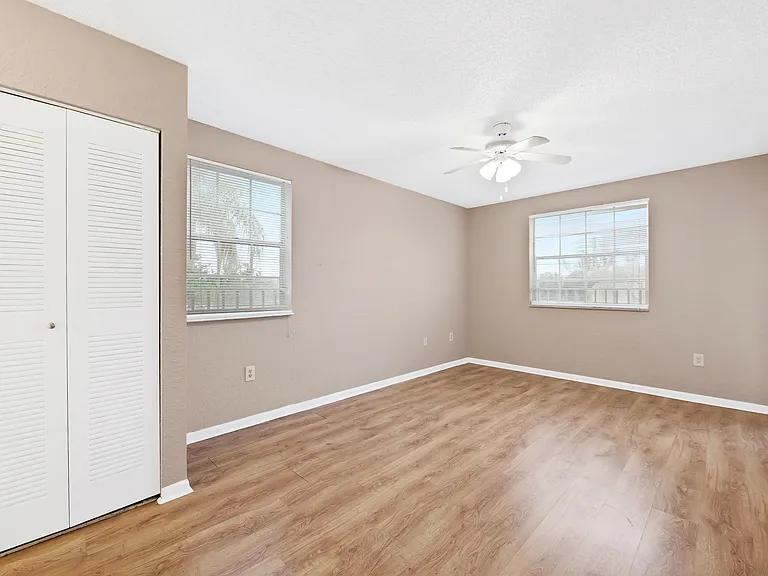 2861 N Oakland Forest Dr #202 — Photo 10