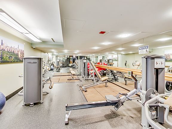 5th image of 343 N La Salle Dr #4502